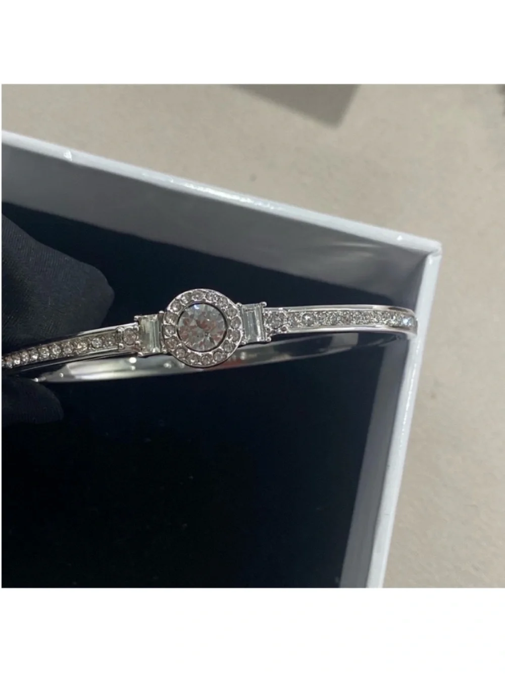 Givenchy bracelet - Picture 9 of 11